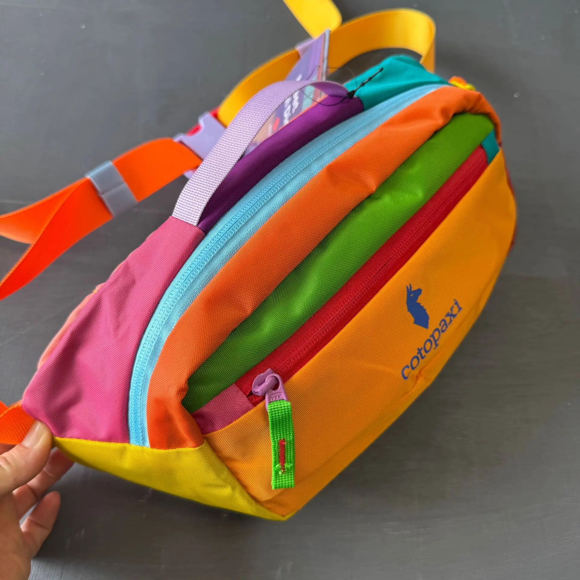 2026 New Dopamine Style 3L Sports Chest Bag Unisex High Quality Shoulder Bag Crossbody Bag Lightweight Outdoor Running Cycling