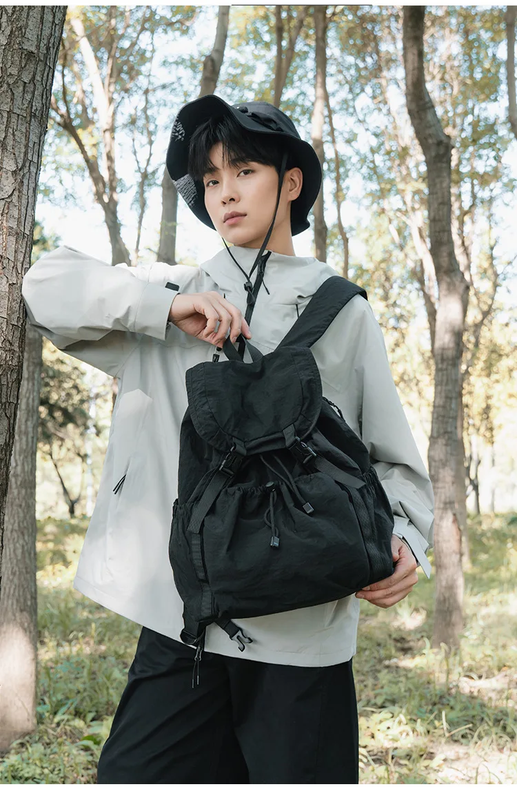 Fashionable Casual Drawstring Backpack for Women 2025 Fashion Large Capacity Lightweight Pleated Backpack for Outdoor Travel