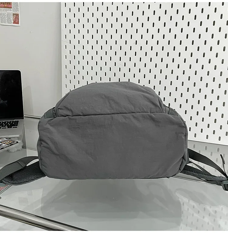 Fashionable Casual Drawstring Backpack for Women 2025 Fashion Large Capacity Lightweight Pleated Backpack for Outdoor Travel