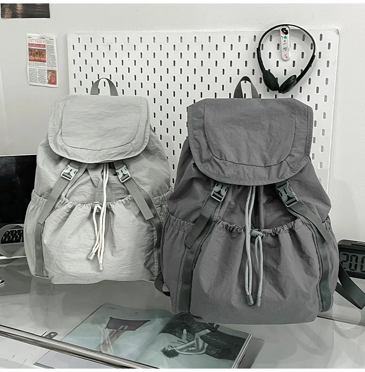 Fashionable Casual Drawstring Backpack for Women 2025 Fashion Large Capacity Lightweight Pleated Backpack for Outdoor Travel