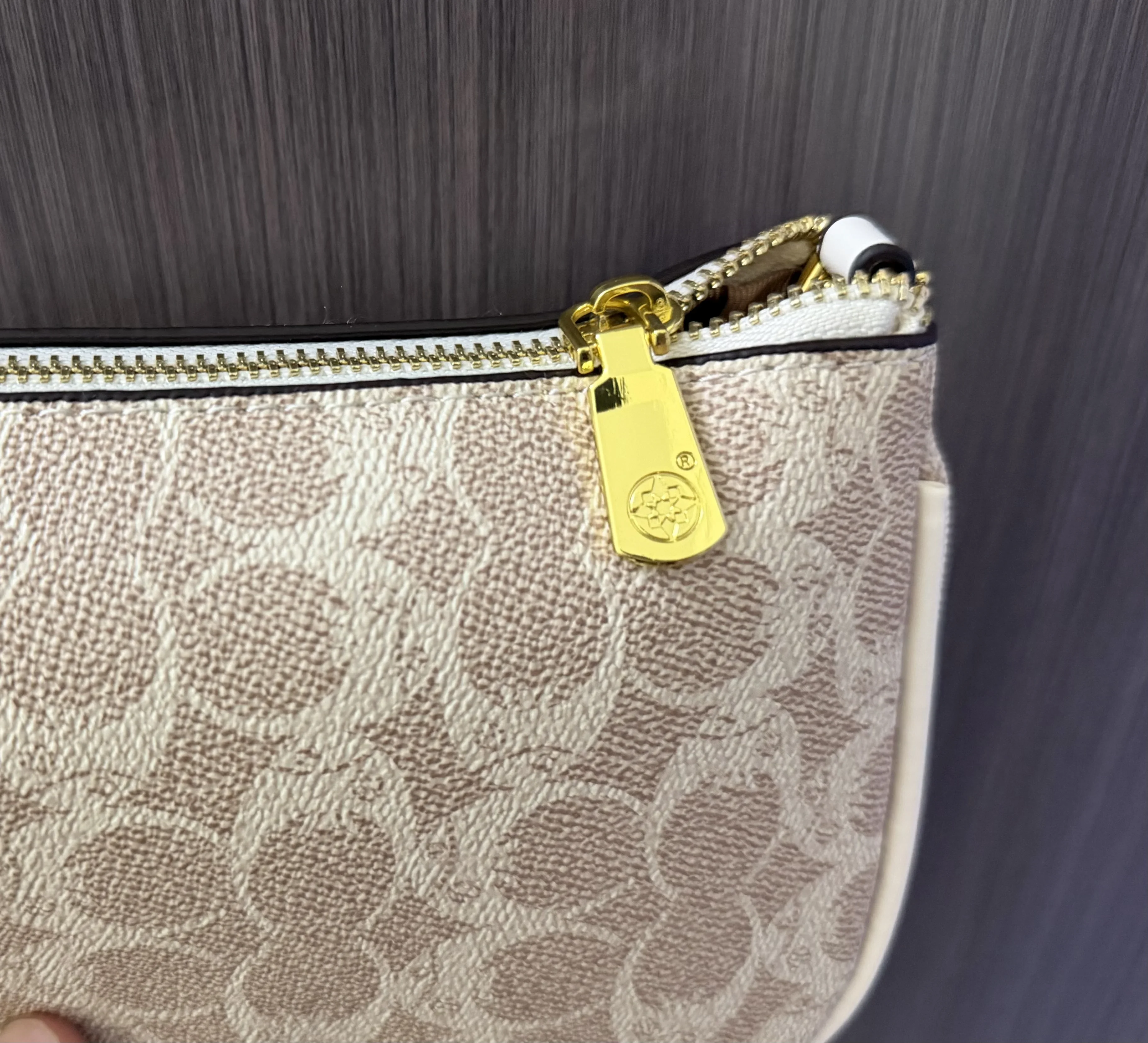 2026Vintage Elegant Women Underarm Crossbody Bag High Grade Leather Designer Shoulder Handbag For Ladies