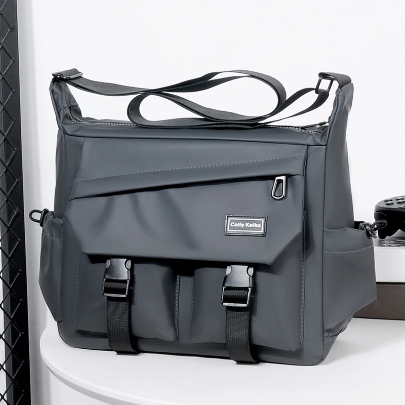 Fashionable Men's Shoulder Bag Multi Layer Mailman Bag Business Travel Crossbody Bag Suitable for Daily Commuting Business