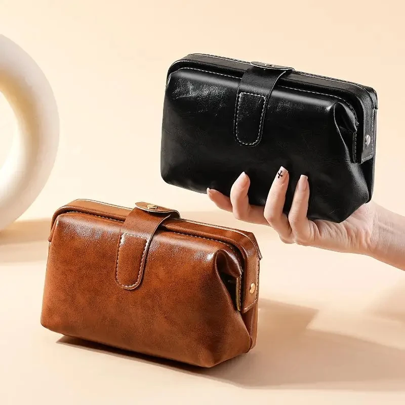 Genuine Leather Makeup Bag Vintage Cosmetic Bag for Women Girl Button Coin Purse Large Capacity Makeup Case Waterproof