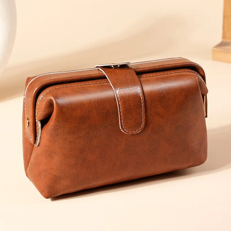 Genuine Leather Makeup Bag Vintage Cosmetic Bag for Women Girl Button Coin Purse Large Capacity Makeup Case Waterproof