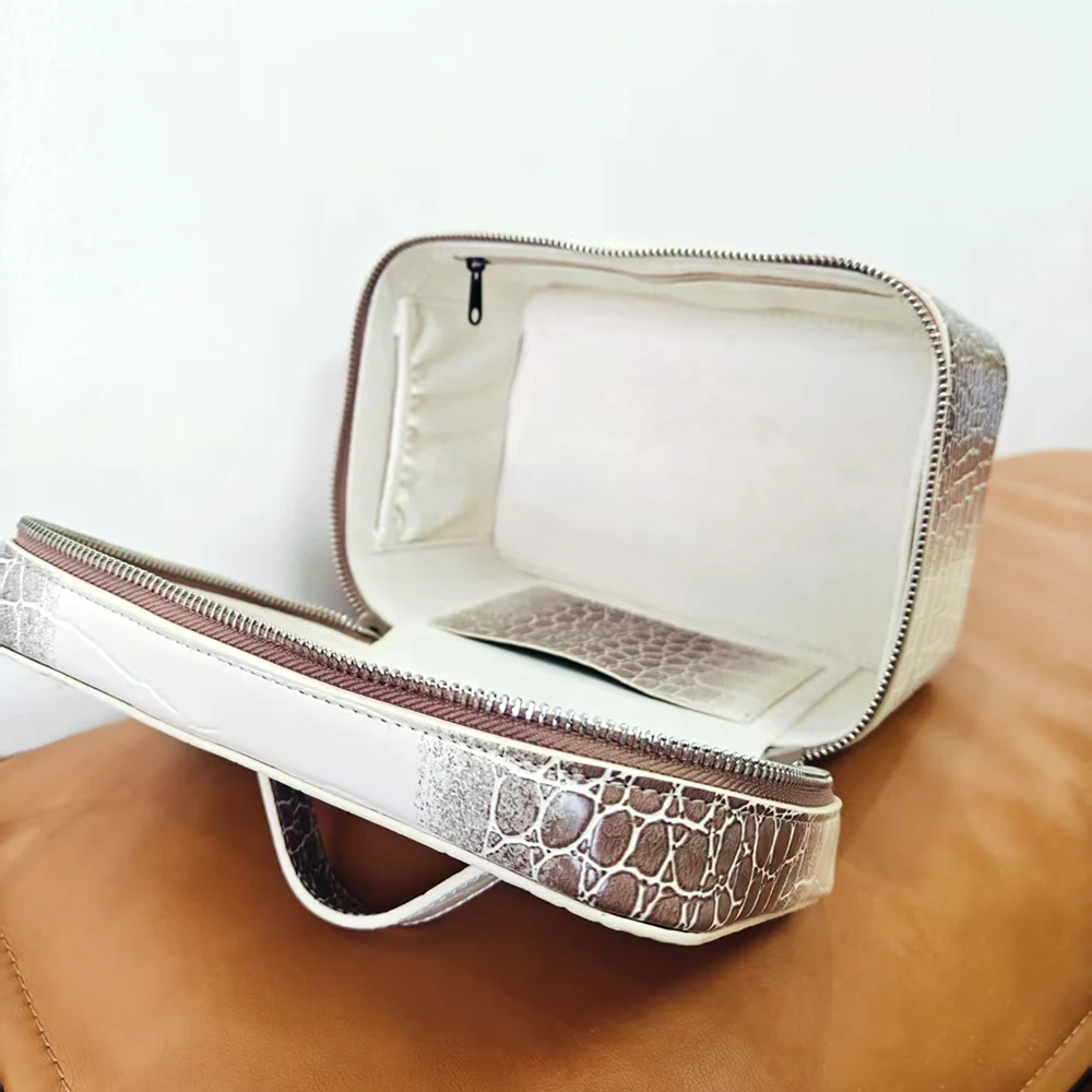 High Quality Crocodile Pattern Women Makeup Bag Custom Name Large Capacity Alligator PU Leather Travel Portable Cosmetic Box