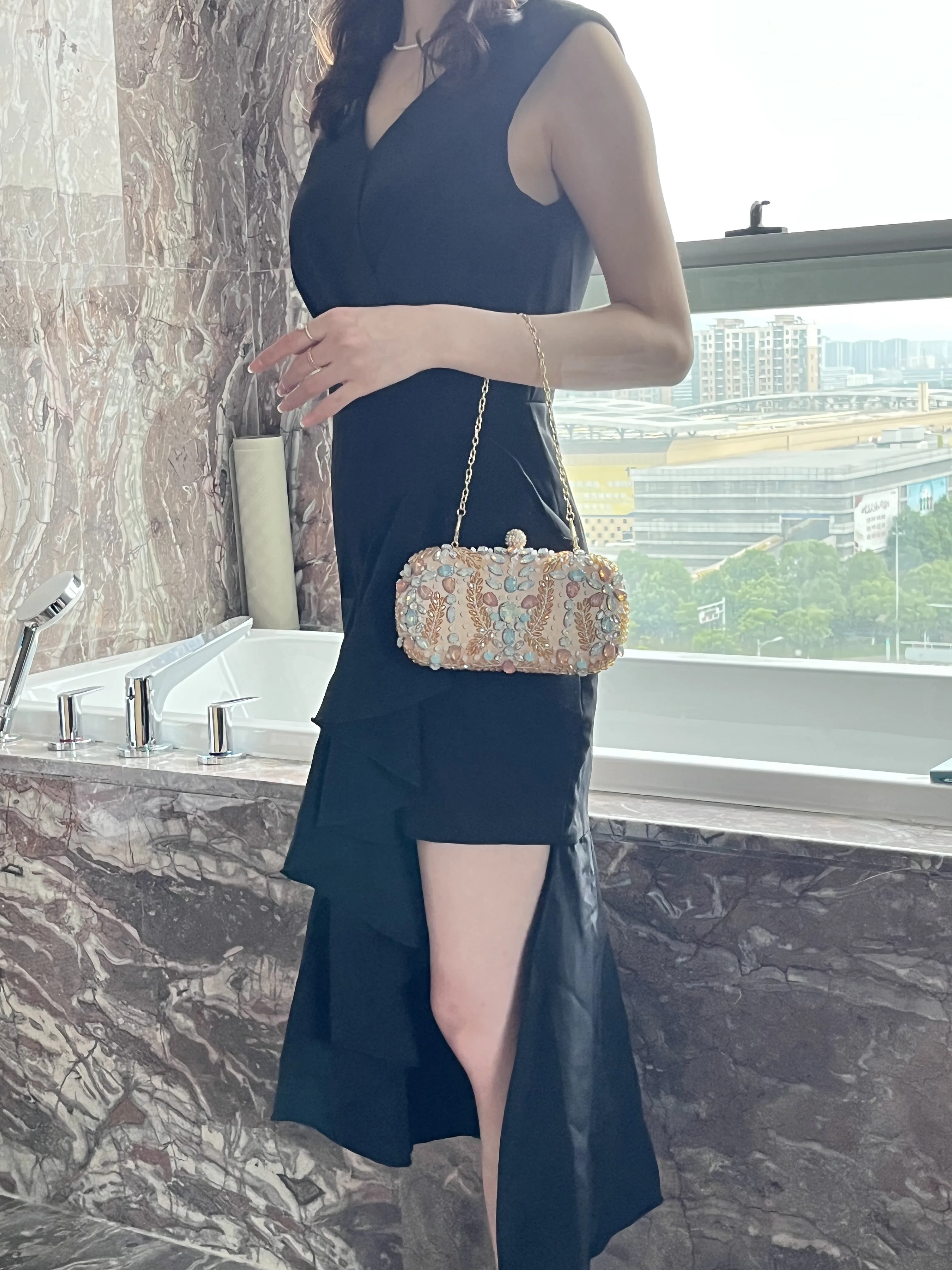 Women's Bridal Clutch Evening Bag Crystal Handbag with Chain Shoulder Strap for Party Wedding Female Fashion Accessory