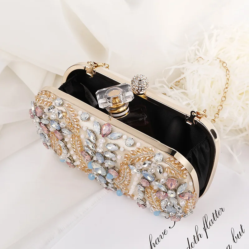 Women's Bridal Clutch Evening Bag Crystal Handbag with Chain Shoulder Strap for Party Wedding Female Fashion Accessory