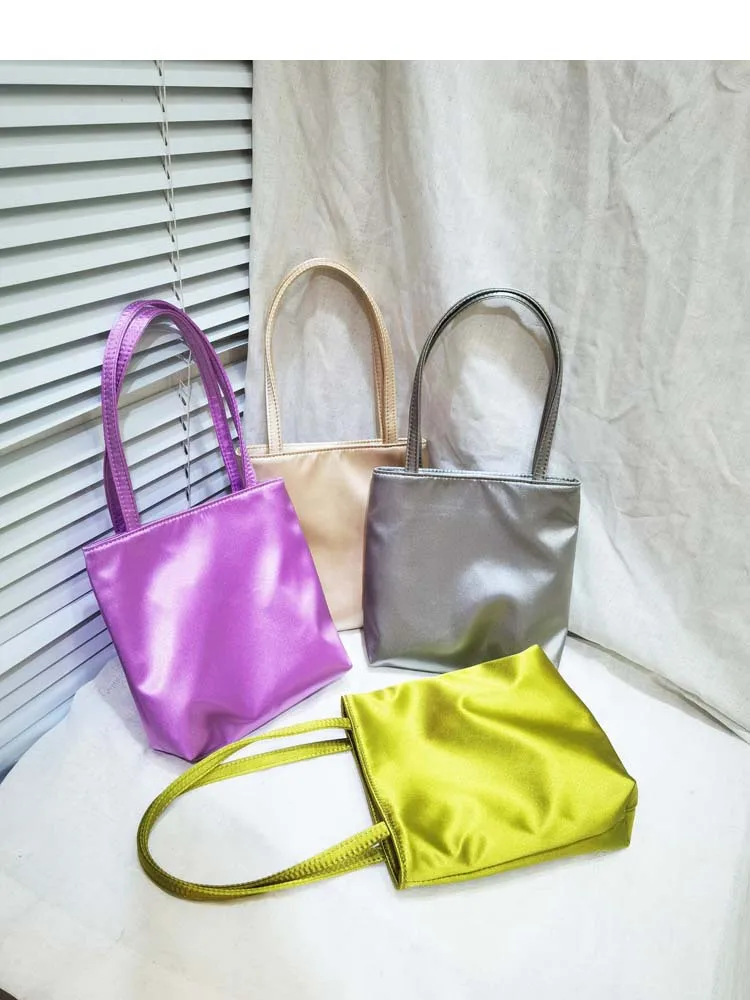 Ins Famous Fashion Silk Satin Handbag Mobile Phone Purse Women's Small Square Tote Bag Lluxury Color Underarm Bag for Party