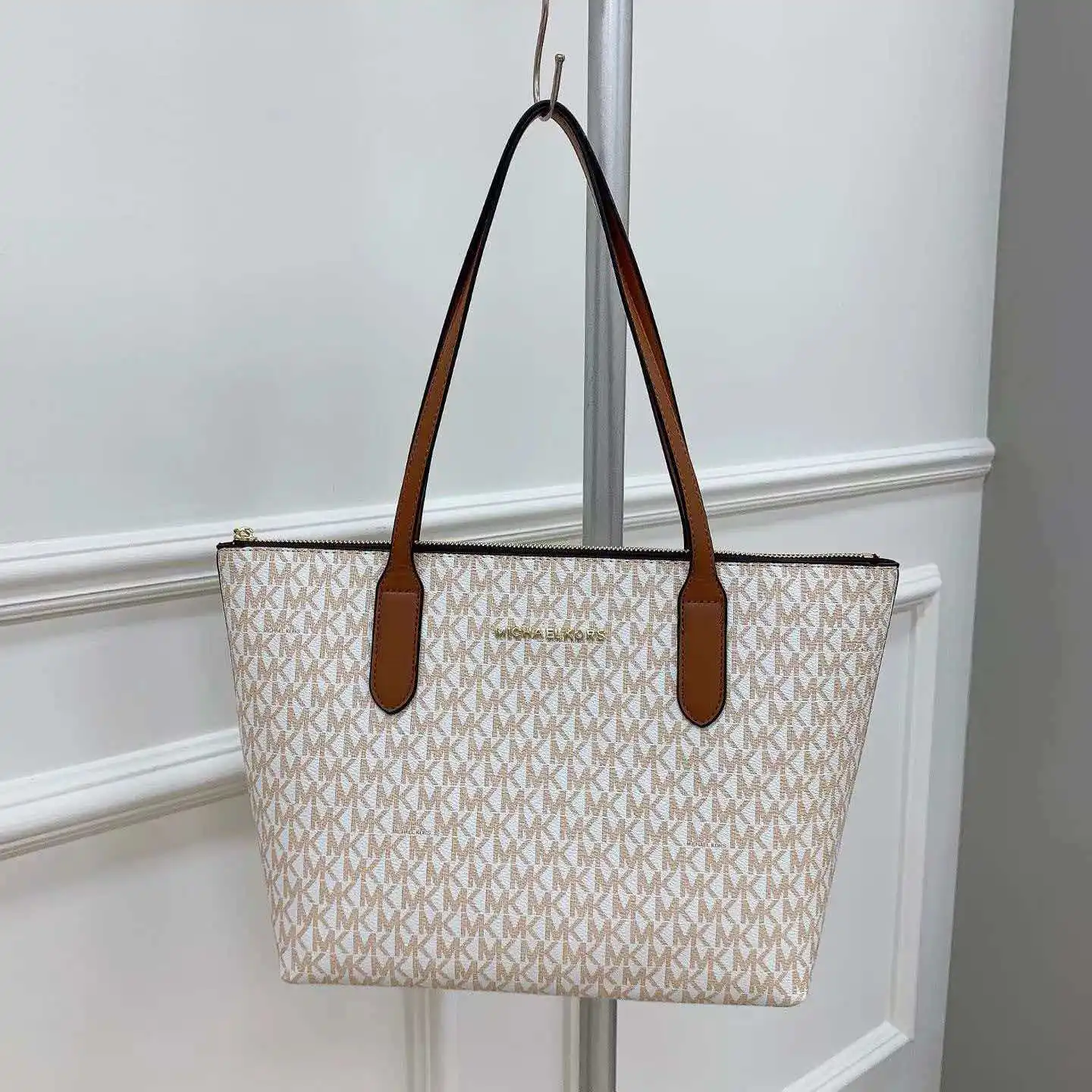 Michael Kors Vincent Printed Women's Elegant Crossbody Bag Luxury Brand Handbag Women's Classic Embroidered Pattern Canvas Handb