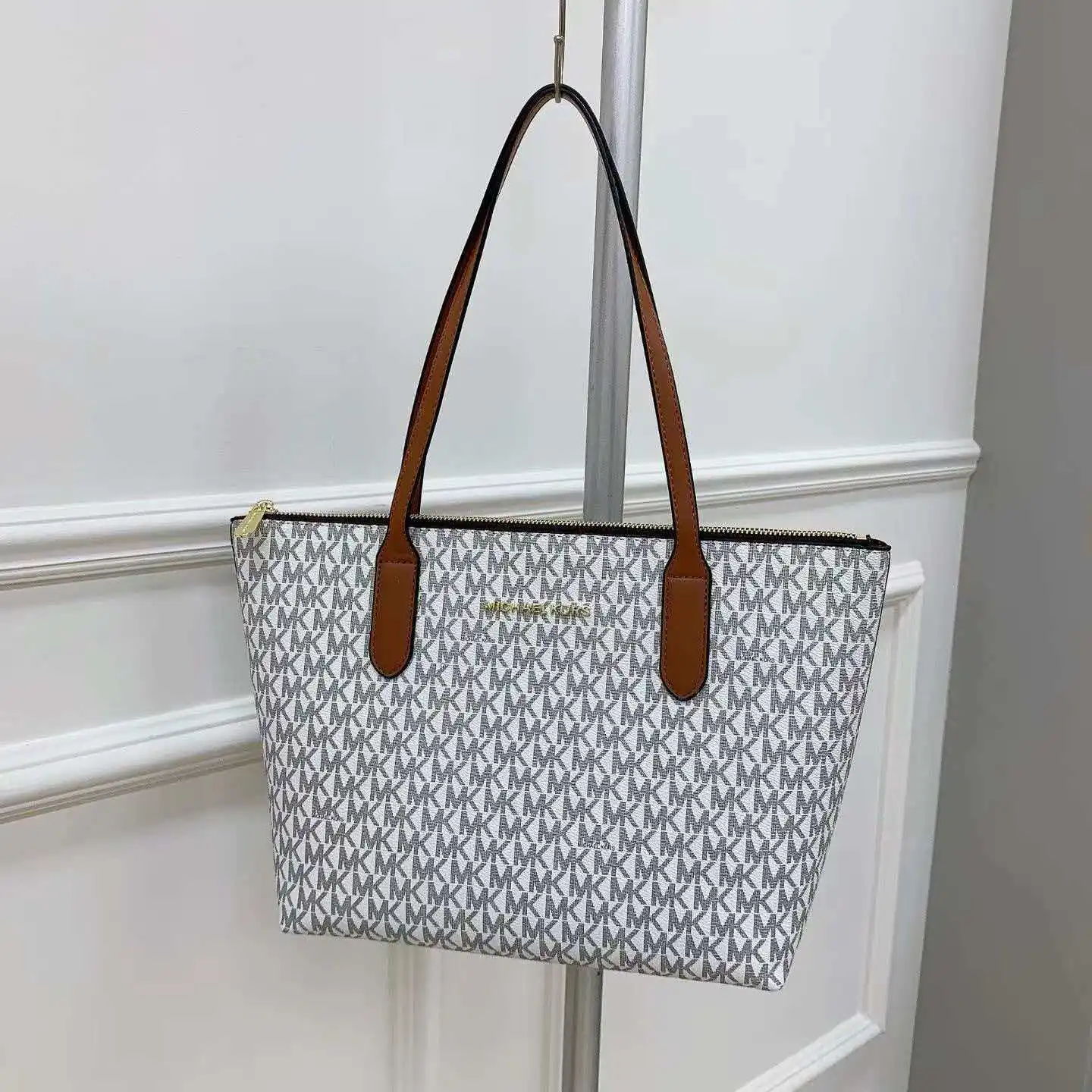 Michael Kors Vincent Printed Women's Elegant Crossbody Bag Luxury Brand Handbag Women's Classic Embroidered Pattern Canvas Handb