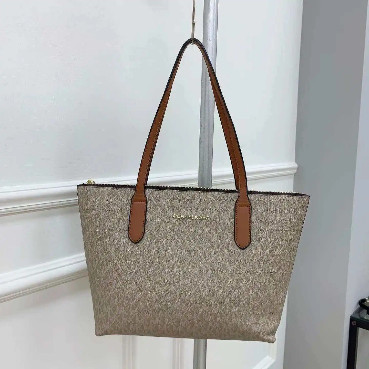 Michael Kors Vincent Printed Women's Elegant Crossbody Bag Luxury Brand Handbag Women's Classic Embroidered Pattern Canvas Handb