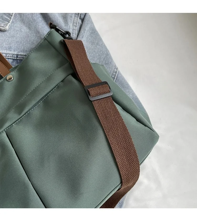 Stylish Women's Nylon Tote Bag Large Capacity Multiple Pockets Lightweight Casual Shoulder Bag for Daily Commute Shopping