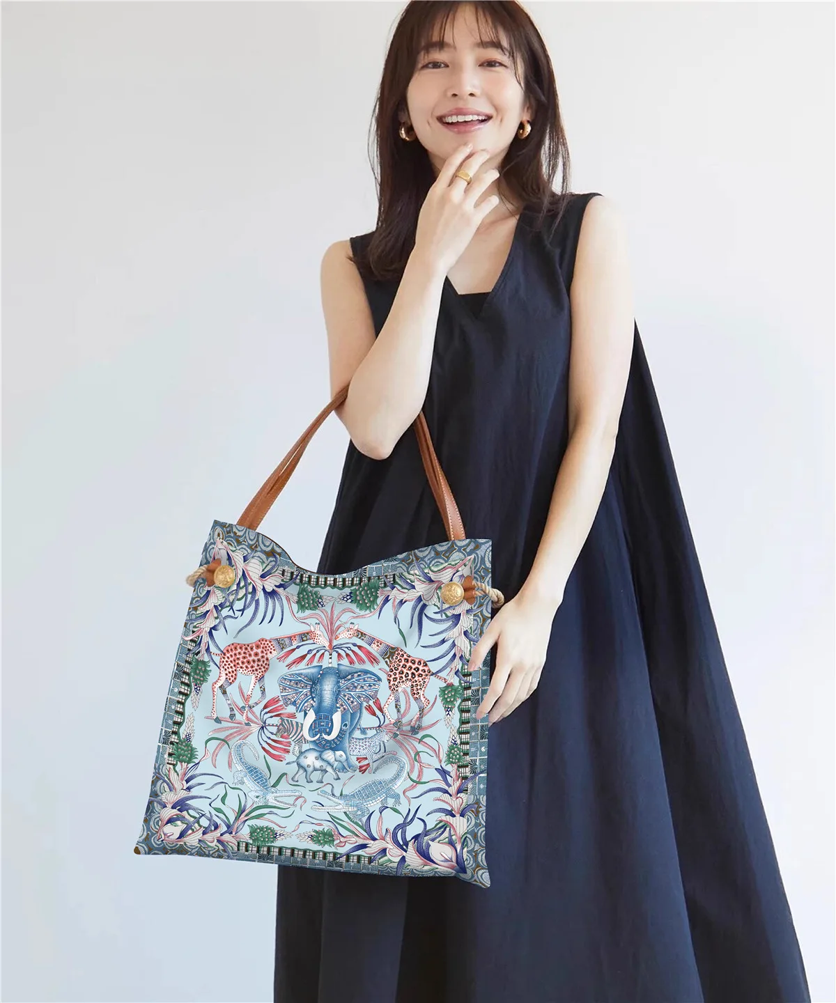 Korean Version of The New Bag, The Main Push Is The Classic Women's Handheld Cloth Bag, Large-capacity Book Bag, Shoulder Bag.