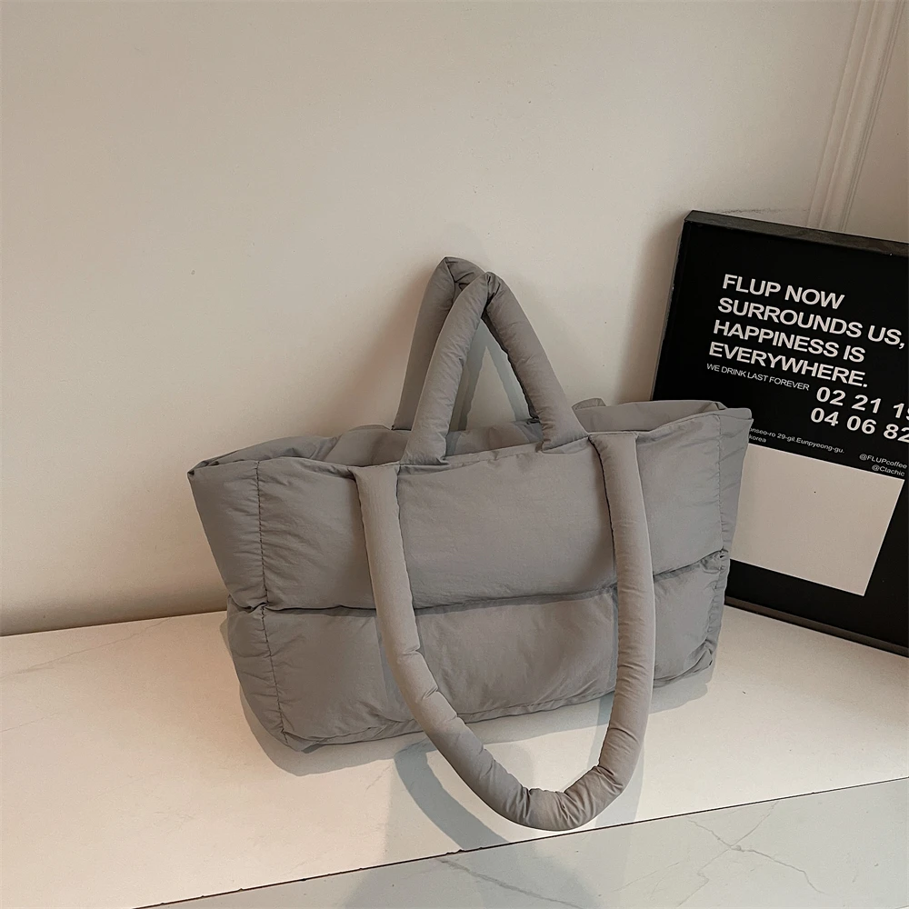2025 Winter Latest Trend Women Shoulder Tote Bags Space Cotton Padded Large Capacity Shopper Totes Quality Commute Handbags Lady