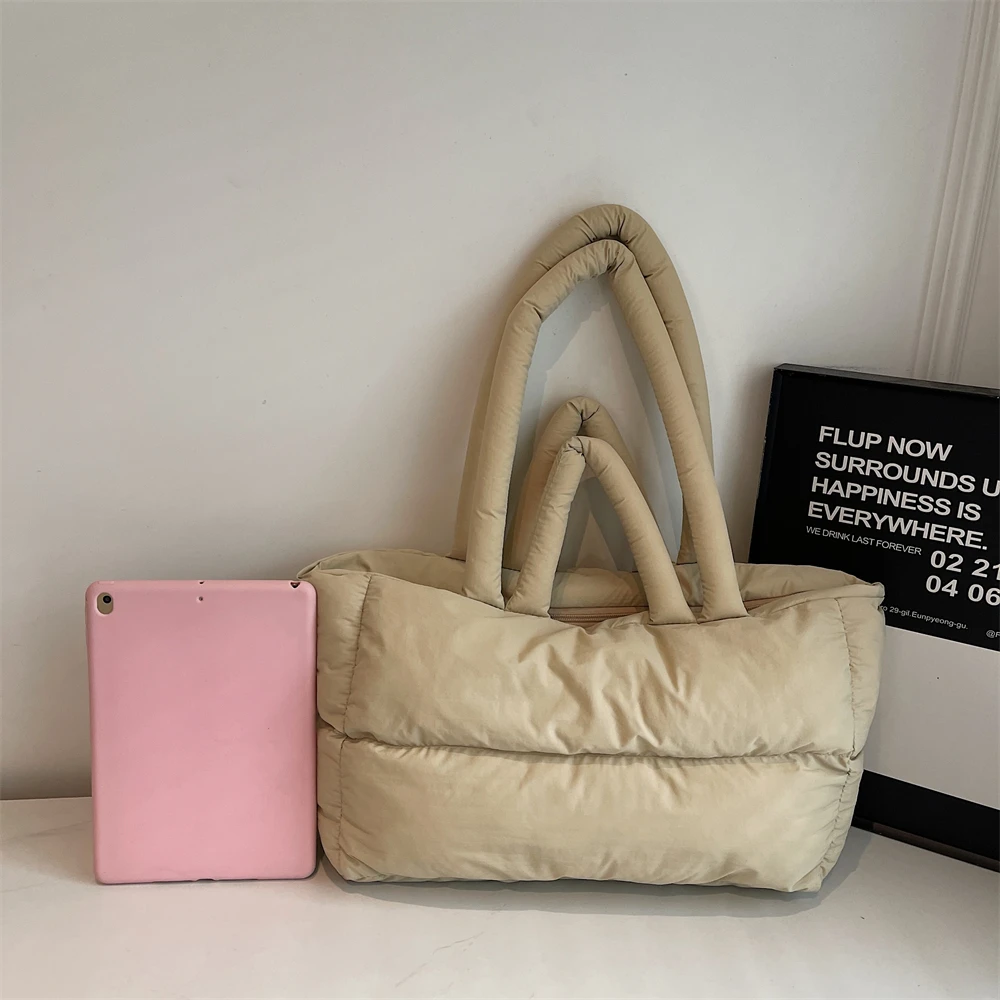2025 Winter Latest Trend Women Shoulder Tote Bags Space Cotton Padded Large Capacity Shopper Totes Quality Commute Handbags Lady