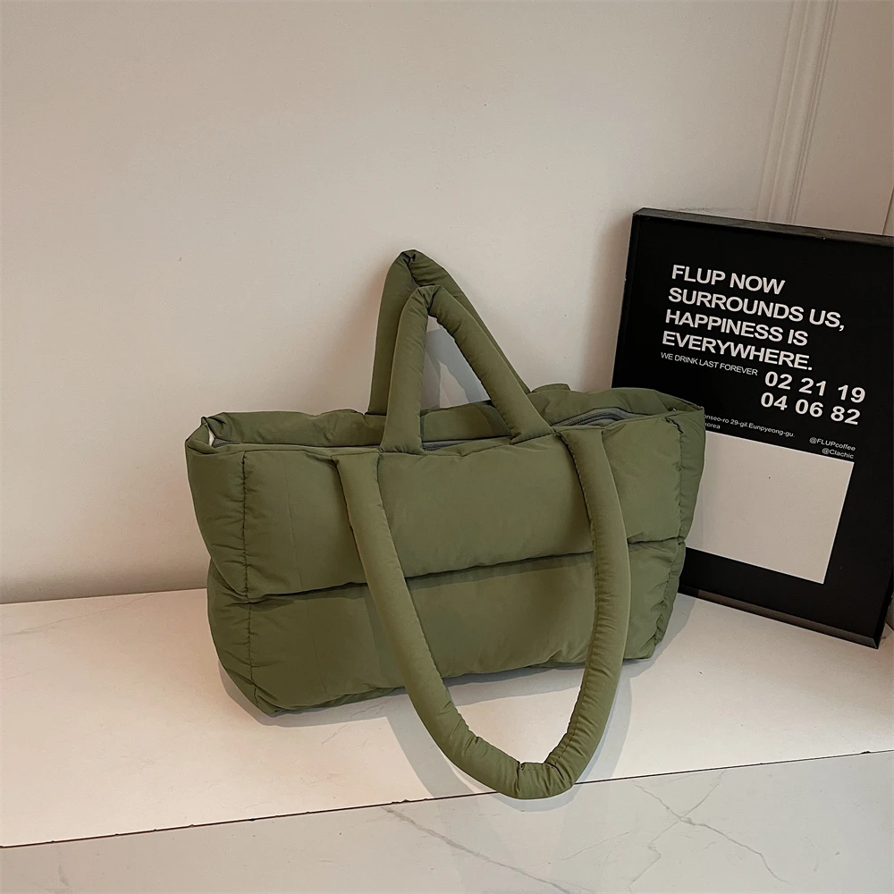 2025 Winter Latest Trend Women Shoulder Tote Bags Space Cotton Padded Large Capacity Shopper Totes Quality Commute Handbags Lady