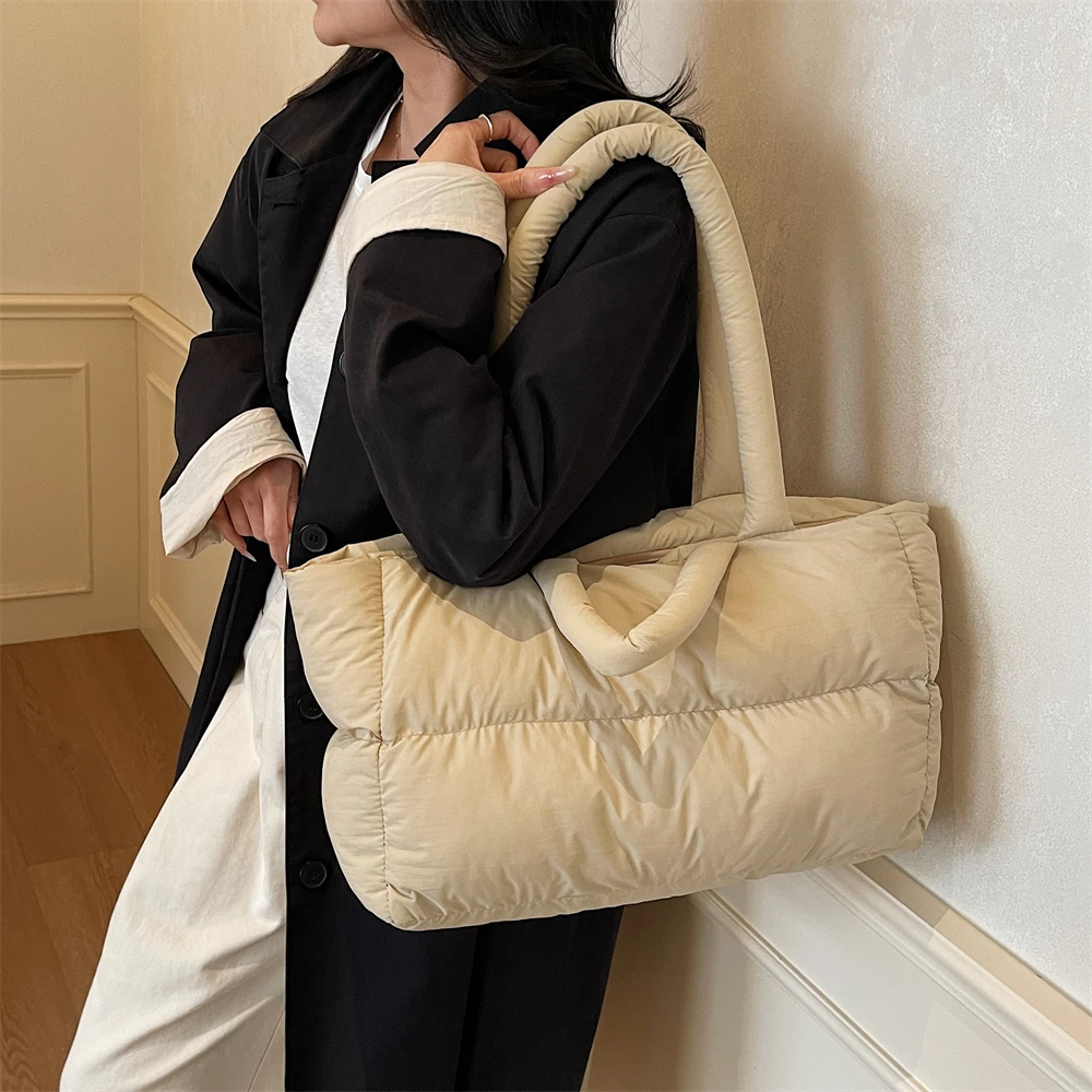 2025 Winter Latest Trend Women Shoulder Tote Bags Space Cotton Padded Large Capacity Shopper Totes Quality Commute Handbags Lady