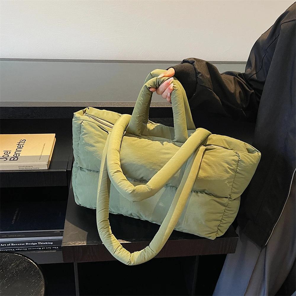2025 Winter Latest Trend Women Shoulder Tote Bags Space Cotton Padded Large Capacity Shopper Totes Quality Commute Handbags Lady