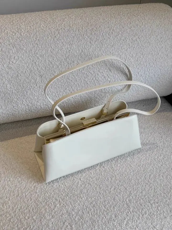 Women's Autumn/Winter Fashion Retro Underarm Bag: A Vintage, Minimalist Clip-Style Handbag – New Trendy Design for Women, Featur