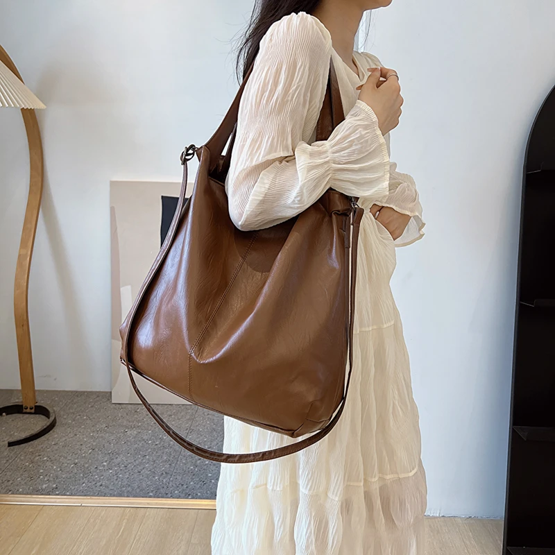LEFTSIDE Fashion Big Leather Tote Bag for Women 2025 Tend Females Simple Large High Capacity Retro Shoulder Side Bag Handbags