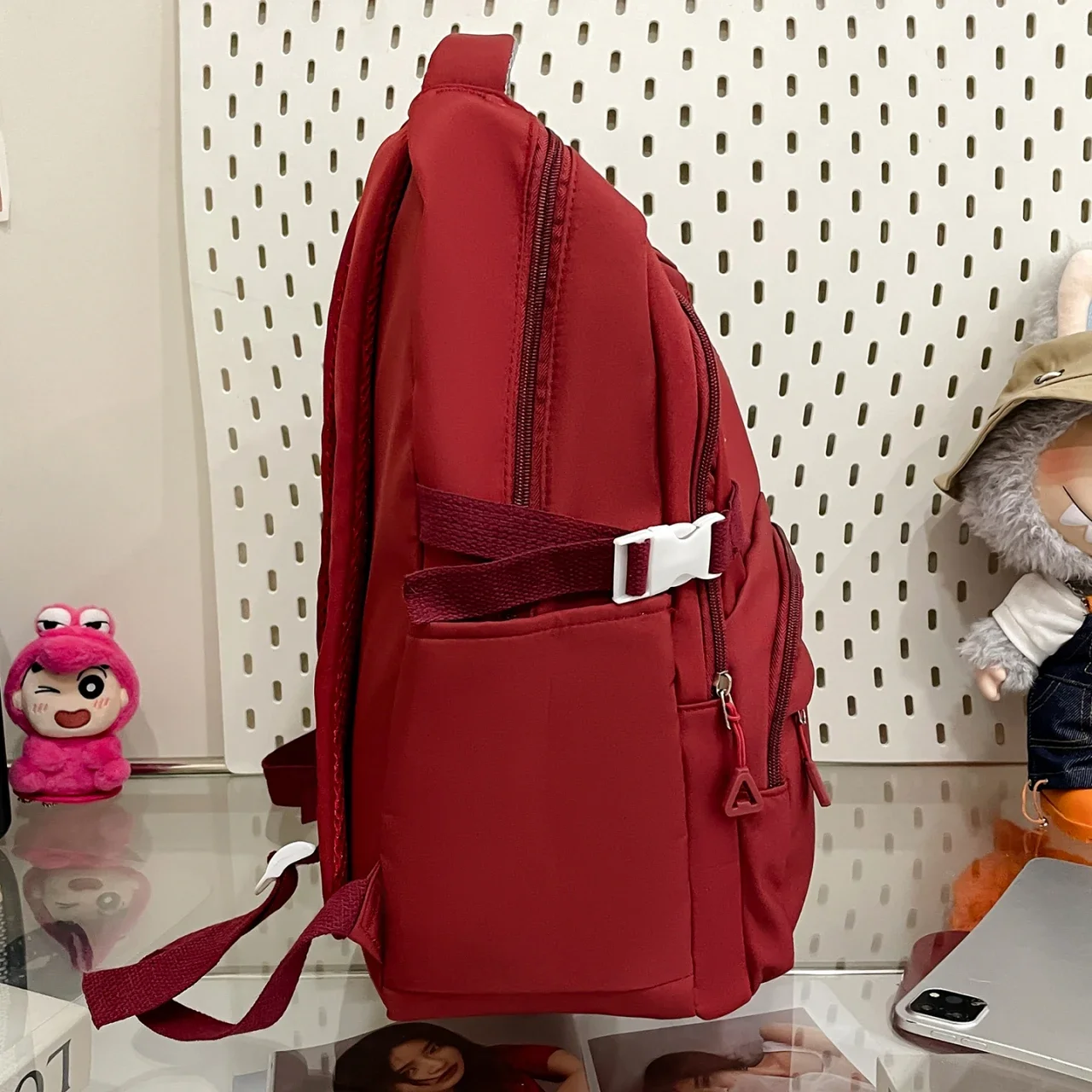 Simple and Stylish College Student Backpack Nylon Lightweight Large Capacity Computer Backpack School Commuting Travel Bag