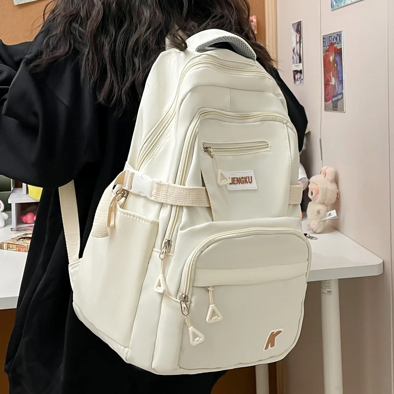Simple and Stylish College Student Backpack Nylon Lightweight Large Capacity Computer Backpack School Commuting Travel Bag
