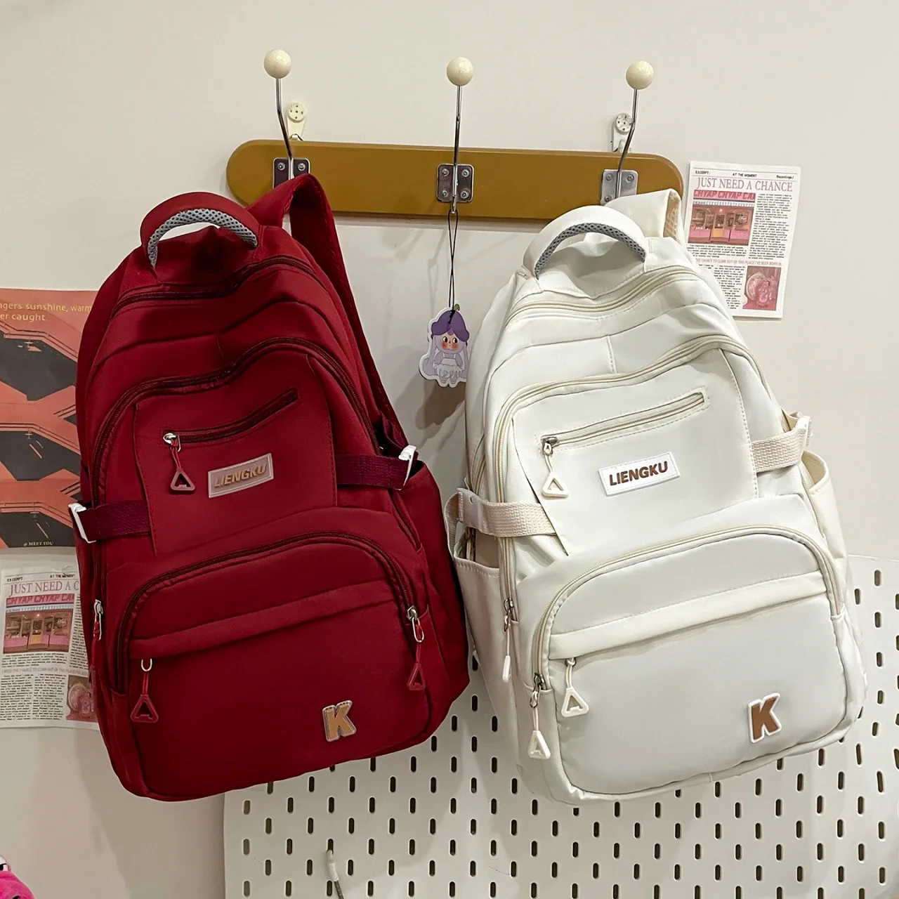 Simple and Stylish College Student Backpack Nylon Lightweight Large Capacity Computer Backpack School Commuting Travel Bag