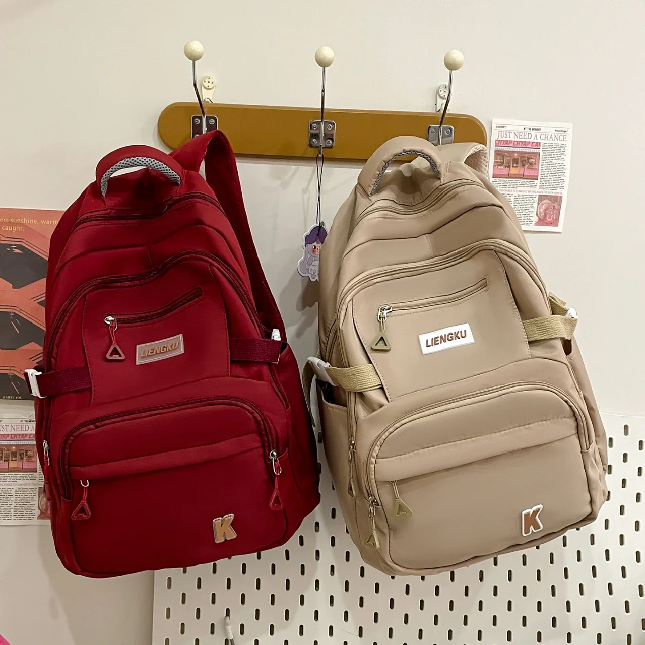 Simple and Stylish College Student Backpack Nylon Lightweight Large Capacity Computer Backpack School Commuting Travel Bag