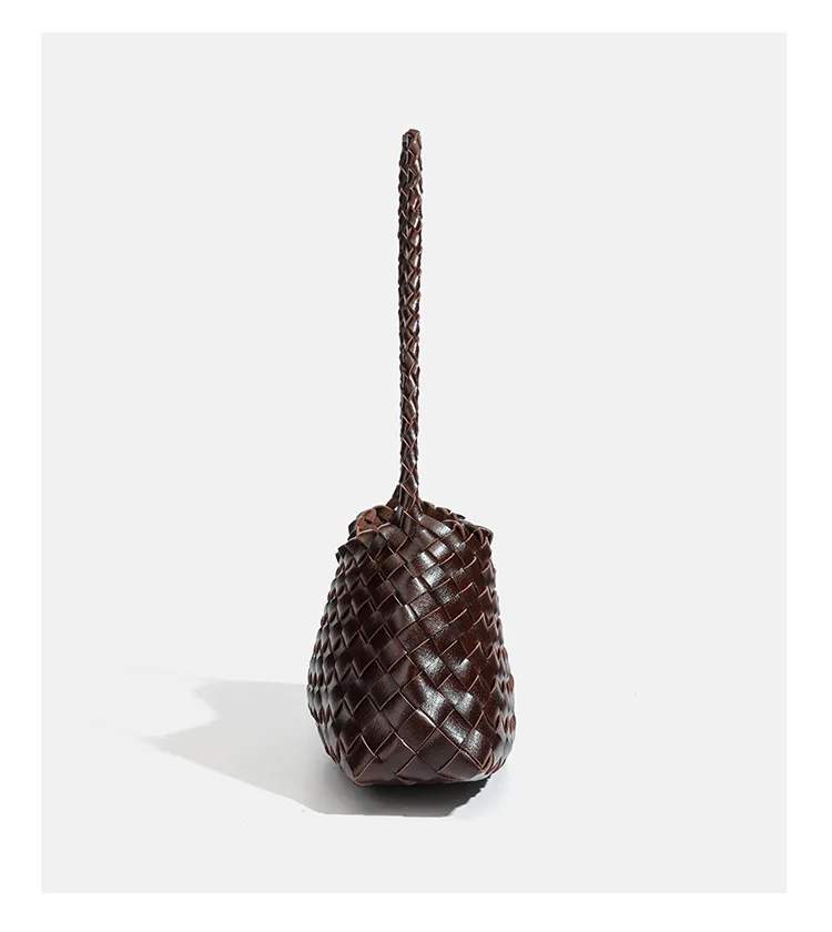 High End Fashion Handbag Messenger Bag with Large Inner Pocket, Popular Pure Hand Woven Bag for Women Tote Shoulder Underarm Bag
