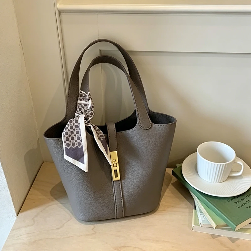 Designer Women's Genuine Leather Handbags Luxury Quality Fashion Tote Bucket Bag Lady's Small to Big Size