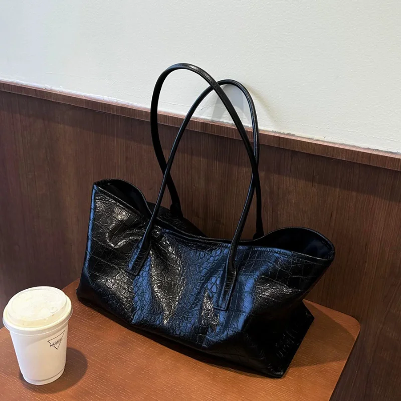PU Soft Leather Women's Shoulder Bag Retro Luxury Crocodile Pattern Tote Bag Simple Elegant Large Capacity Lightweight Handbag