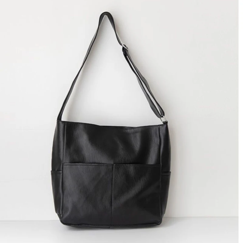 The Neutral Color Bags Are Suitable for Daily Commuting and Going to School They Include Single-Shoulder Bags and Tote Bags.