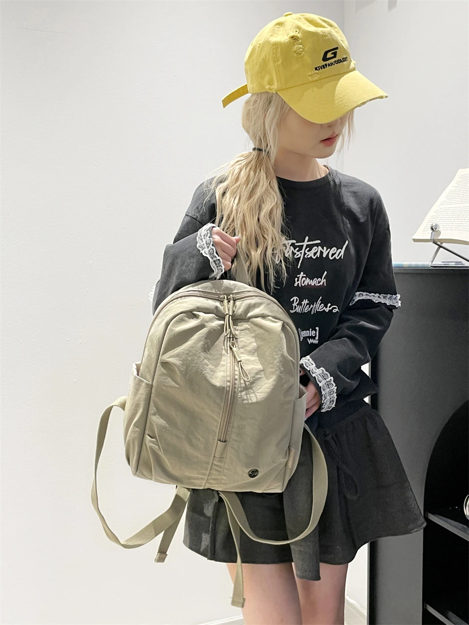 Fashion Backpacks Designer Waterproof Nylon Daypack Women Lightweight School Back Pack Ladies Large Capacity Travel Rucksack
