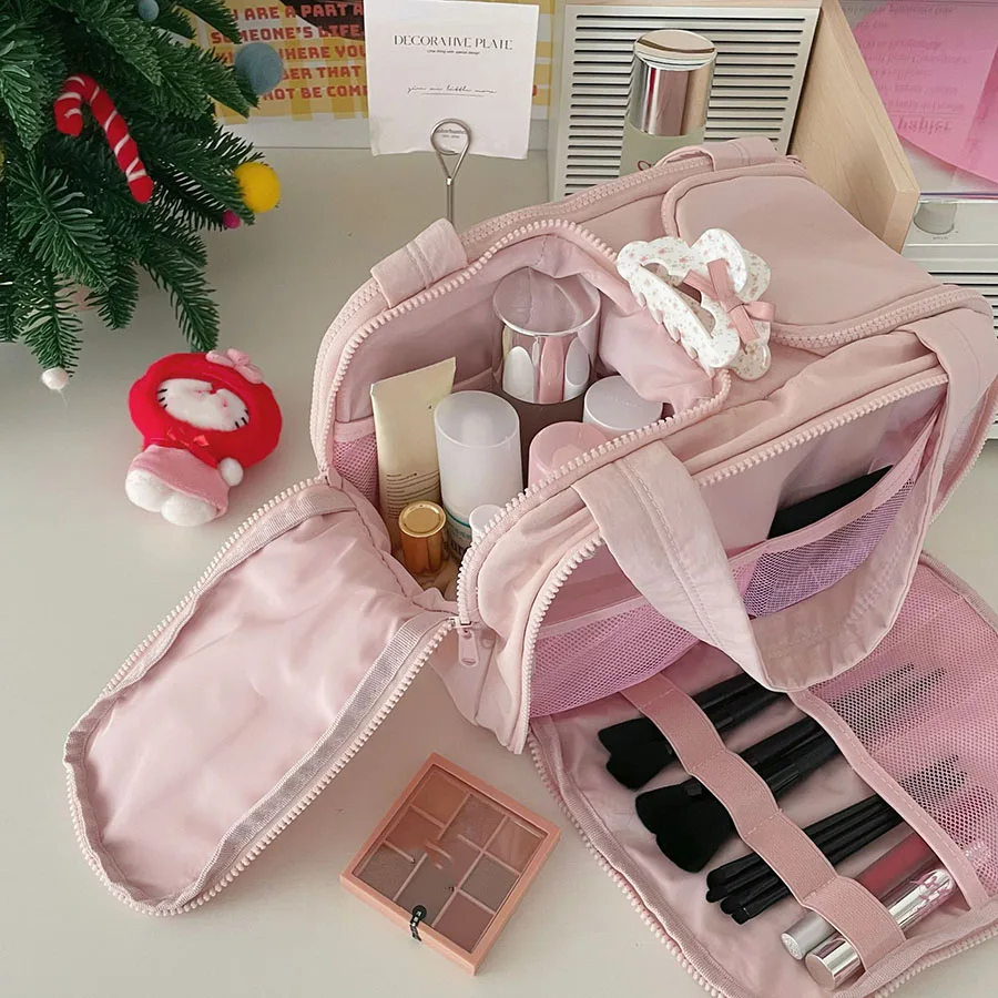 New Women's Cosmetic Bag Portable Storage Bag Large Capacity Luxury Makeup Bag Travel Organizer Essentials Toiletry Bags