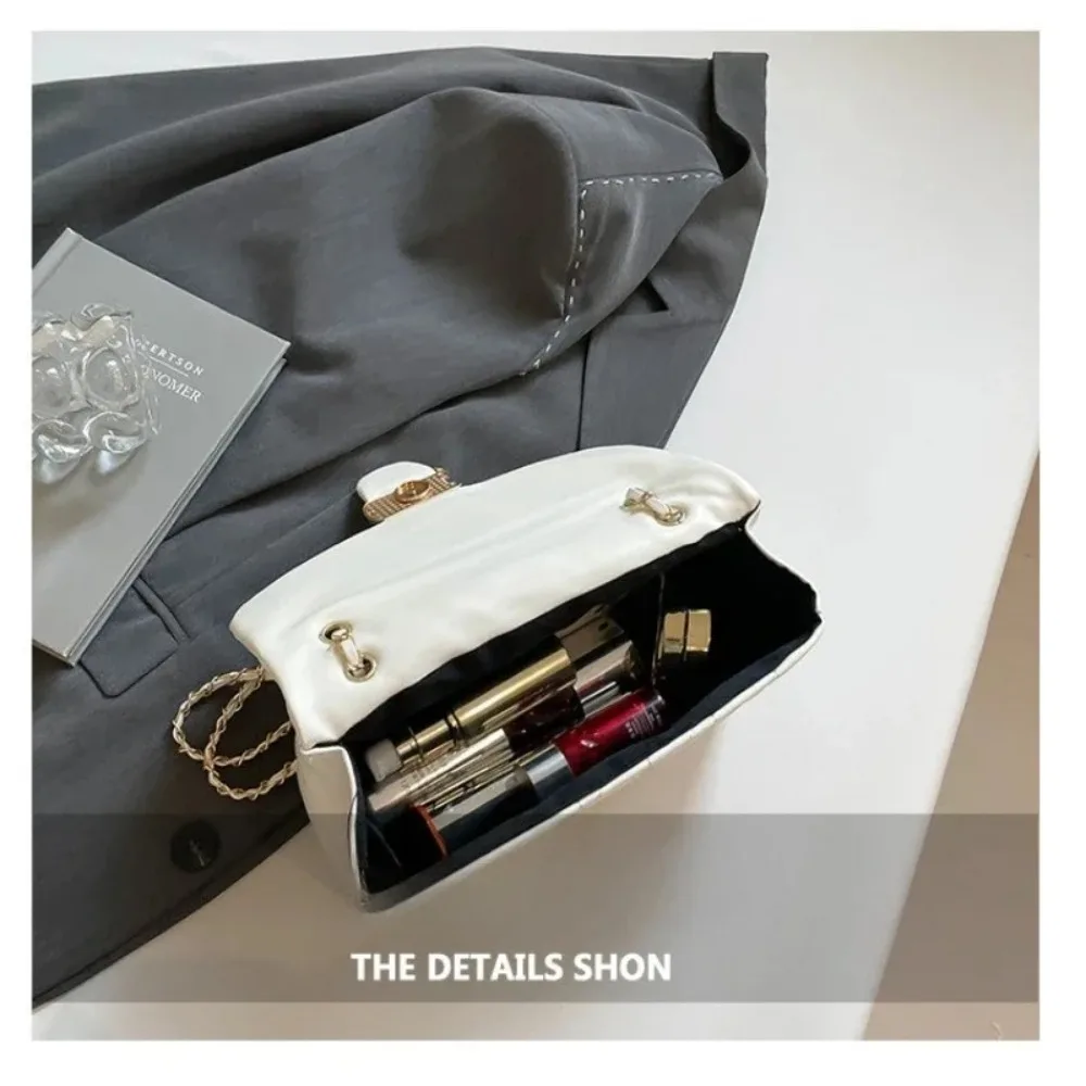 2025Small Fragrant Wind Bag Handbag Rhombic Chain Bag 2026 New One-shoulder Messenger Bag Joker High Sense Small Square Bag Tide