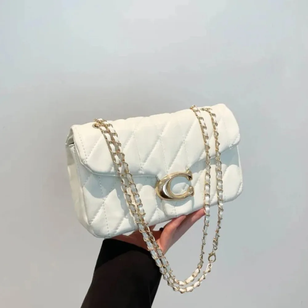 2025Small Fragrant Wind Bag Handbag Rhombic Chain Bag 2026 New One-shoulder Messenger Bag Joker High Sense Small Square Bag Tide