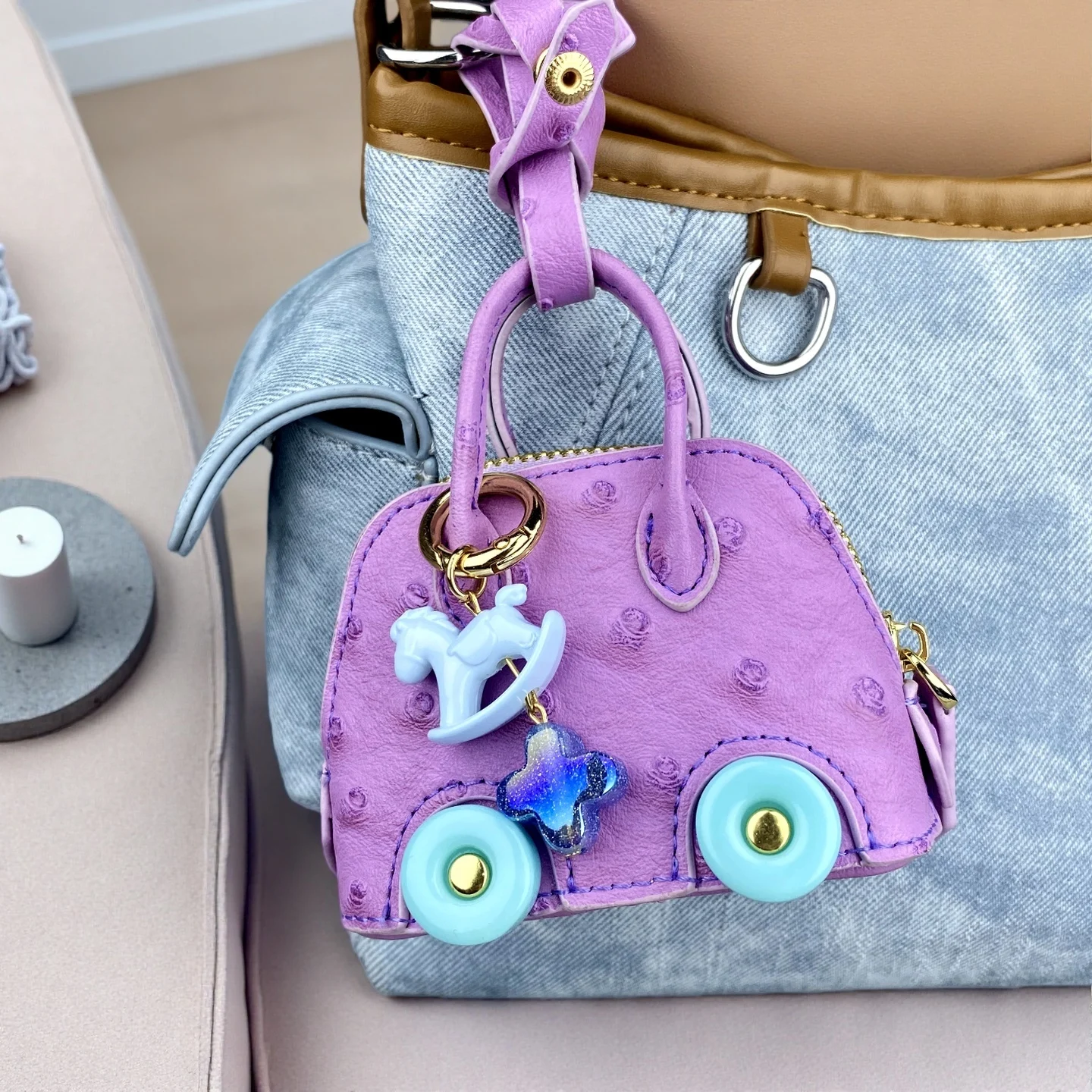 Mini Wheeled Handbag Purse, Rocking Horse Pendant, Ostrich Pattern PU Leather Pouch for AirPods Coin Cable, Mini Tote Keychain