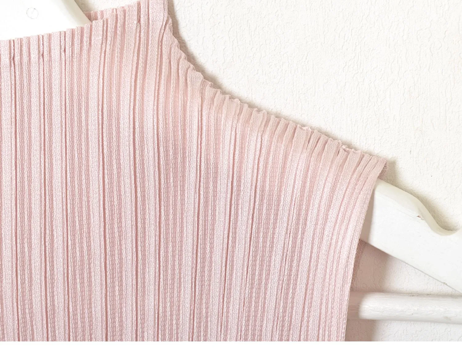 ALSEY Miyake Pleated Korean Style Sleeveless High Collar Tops Women's 2025 Summer New Simple Slim Solid Color T-shirt Clothing