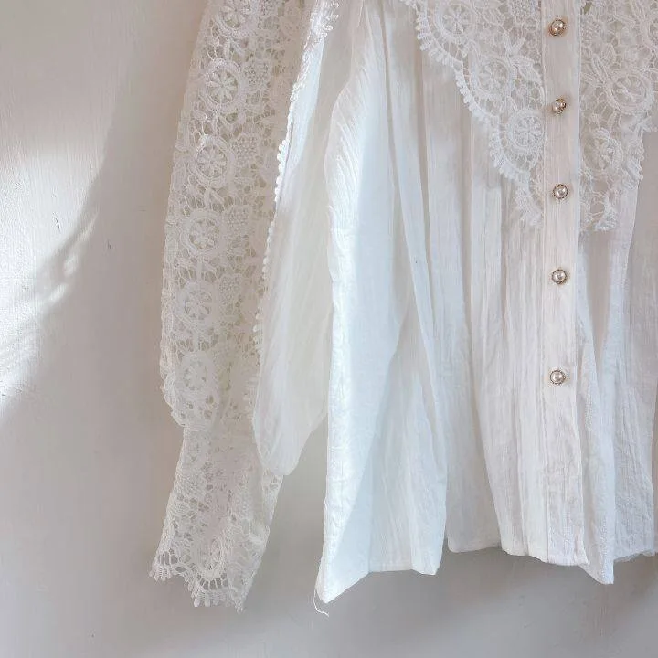 Women Chiffon Button Turtleneck Shirt Chic Elegant Floral Lace Fluffy Long Sleeve Top Fashion Hollow Oversize White Blouse 2025