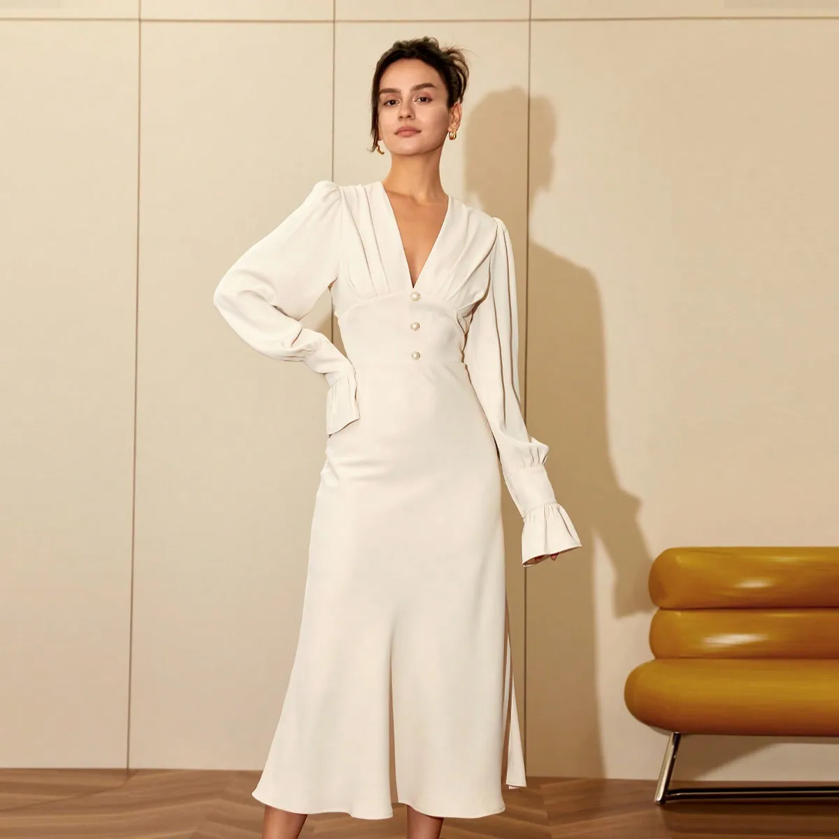 AEL Woman Autumn/Winter Fashion Elegant Sexy New V Nneck Long Sleeve High Waist Button Front Flounce Sleeve Dress