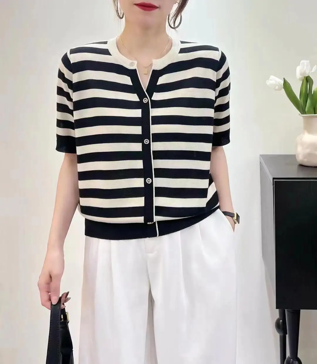 Thin Ice Silk Tee Shirt Femme 2023 Summer Casual Loose Top Short Sleeve Black T Shirt Women Pullover Tees V Neck Knitted Tshirts