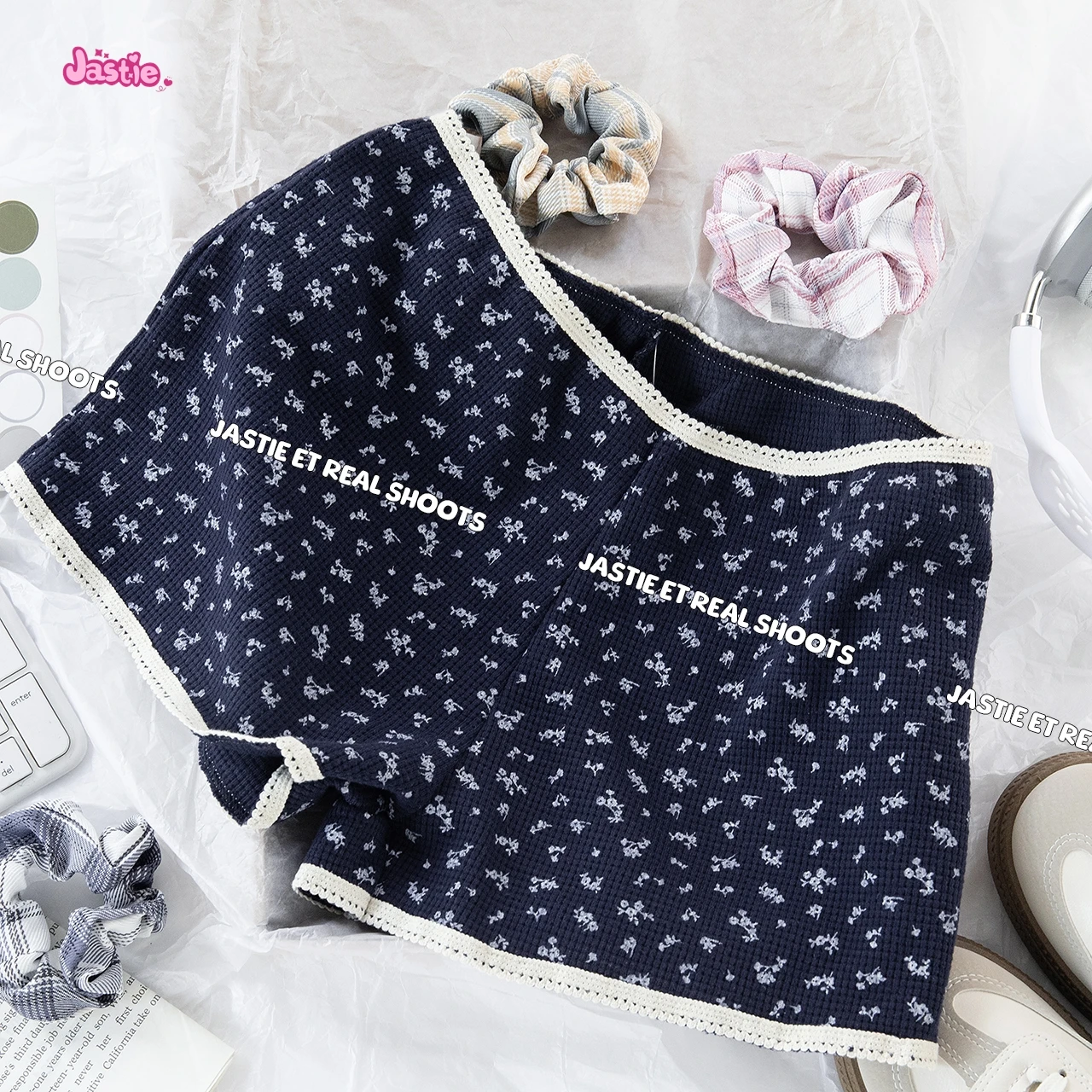 Chic Floral Print Cotton Shorts Women Summer Casual Elastic High Waist Eyelet Sweatshorts Woman Vintage Sweet Boho Shorts 2024