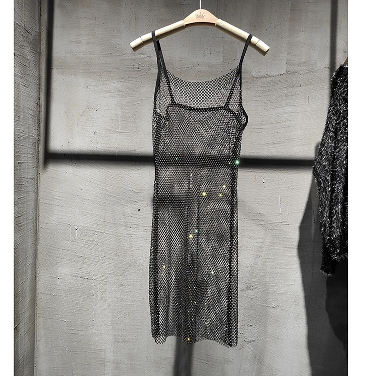 Bungee Sexy Slim Slim Women's 2024 Summer New Bright Diamond Crystal Temperament Bag Hip Sling Mid-length Dress Fashion Trend