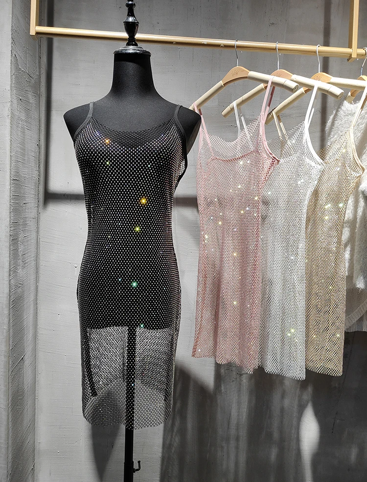 Bungee Sexy Slim Slim Women's 2024 Summer New Bright Diamond Crystal Temperament Bag Hip Sling Mid-length Dress Fashion Trend
