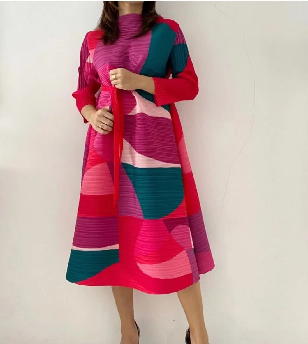 2024 Pleated Dress Women Hit Color Geometric With Belt Sashes Over Size Long Sweet Casual New Spring Fashion Tide Spot