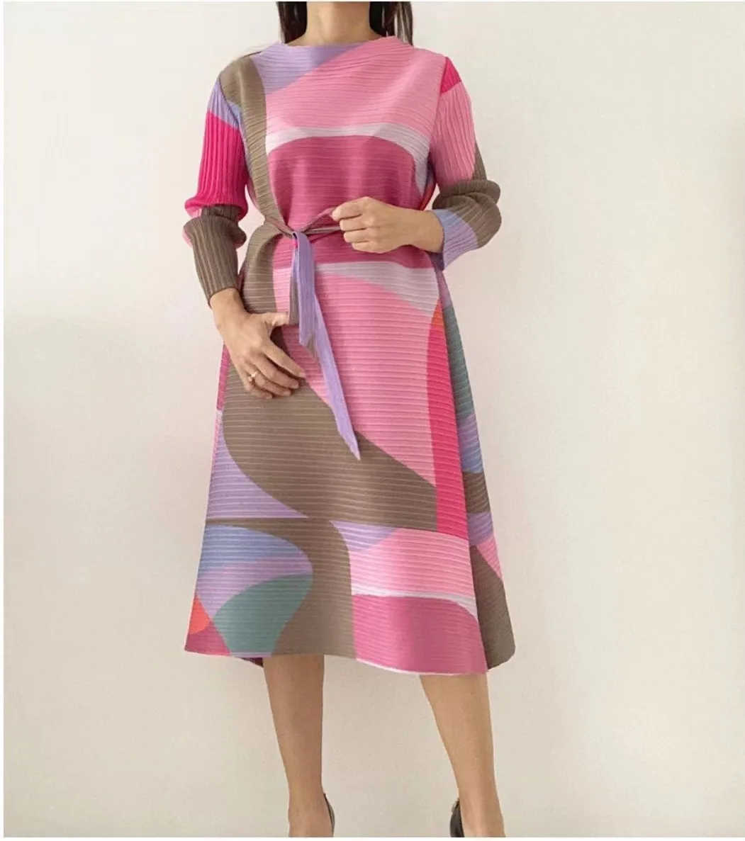 2024 Pleated Dress Women Hit Color Geometric With Belt Sashes Over Size Long Sweet Casual New Spring Fashion Tide Spot