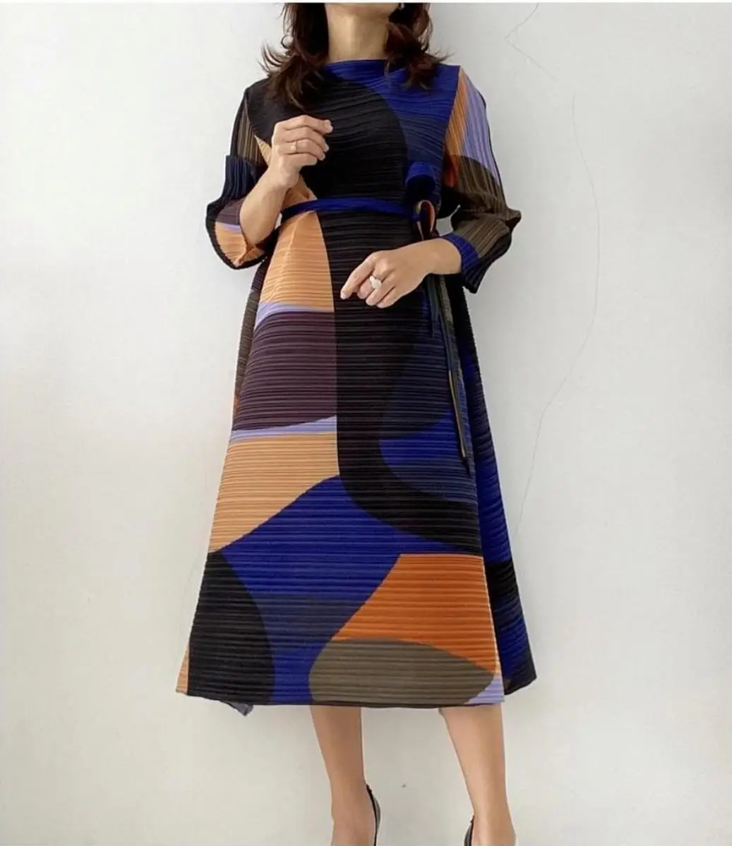 2024 Pleated Dress Women Hit Color Geometric With Belt Sashes Over Size Long Sweet Casual New Spring Fashion Tide Spot