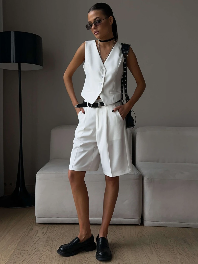 Bronladies Summer Womem Chic Vest Shorts Suit Two-Piece Set Office Ladies Chic 2 Piece Sets Womens Outfits