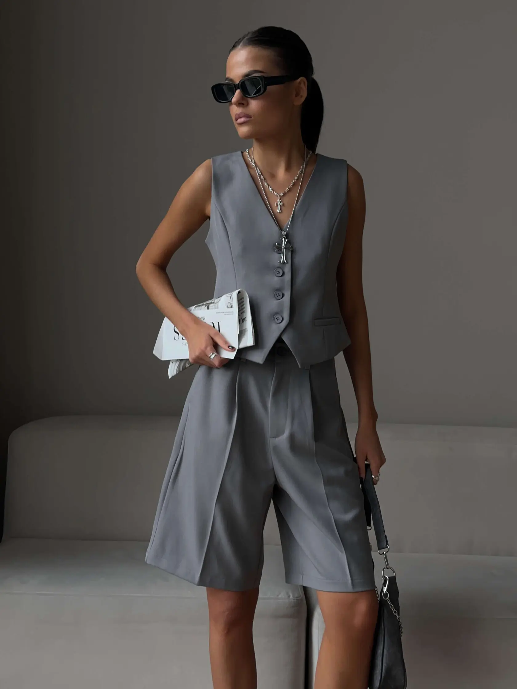 Bronladies Summer Womem Chic Vest Shorts Suit Two-Piece Set Office Ladies Chic 2 Piece Sets Womens Outfits