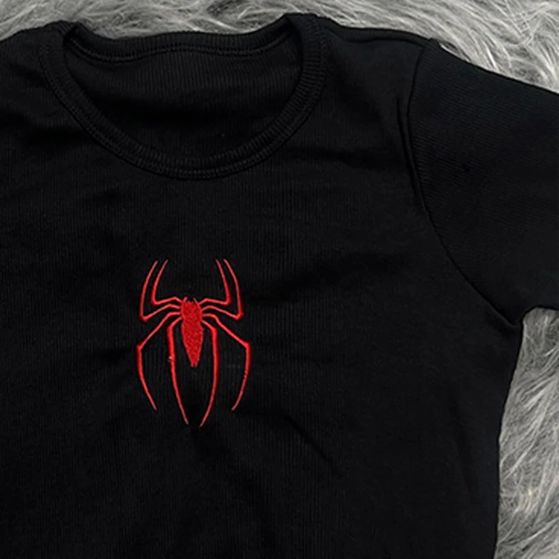 Women's O-neck Red Spider Embroidery Pattern T-shirt Short Sleeve Black Gothic Crop Top Summer Baby Tee Y2k Clothes